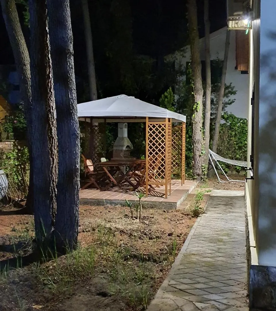 Vila 23 Qerret Golem  Villa Golem (Tirana)